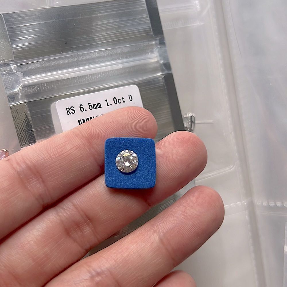 1ct Loose Lab grown brilliant cut stone